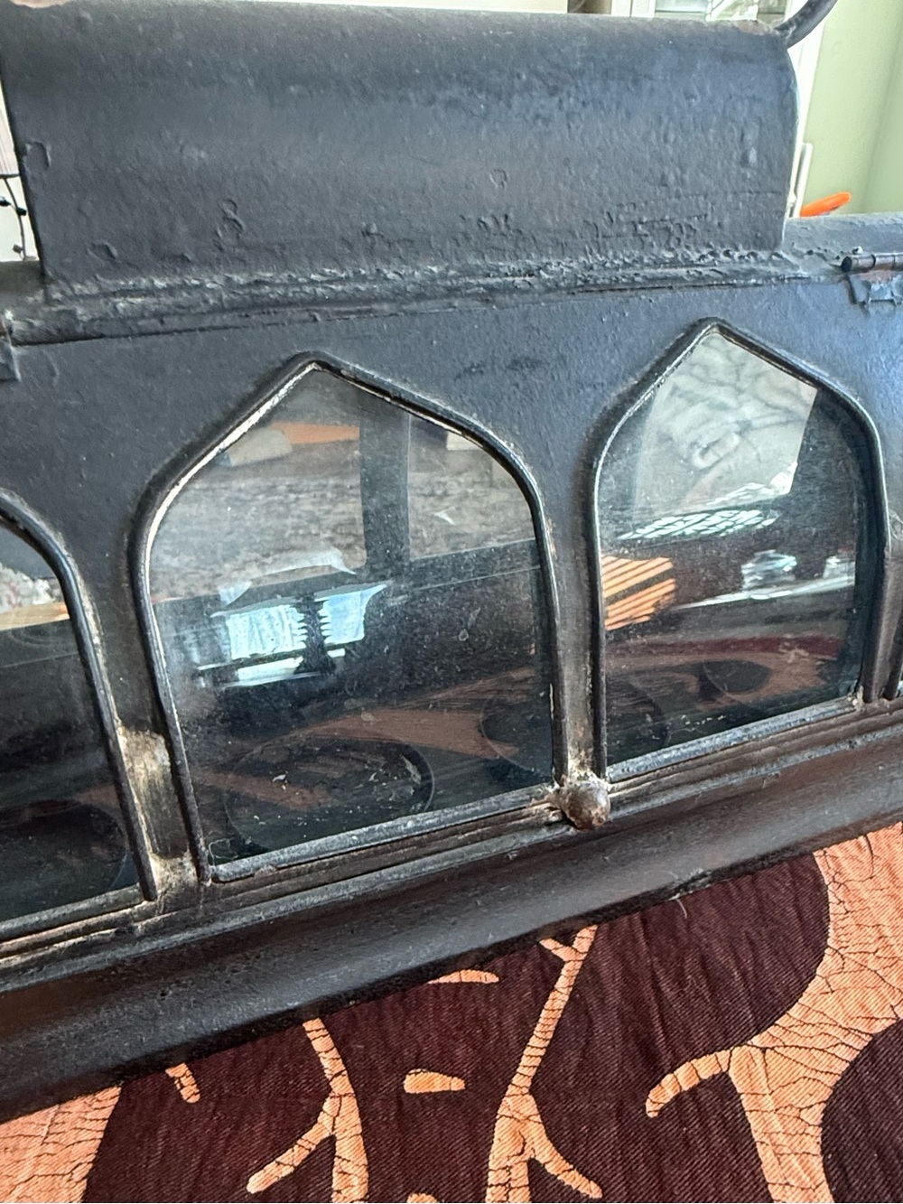 Arched Metal Frame Wall Mirror in Black